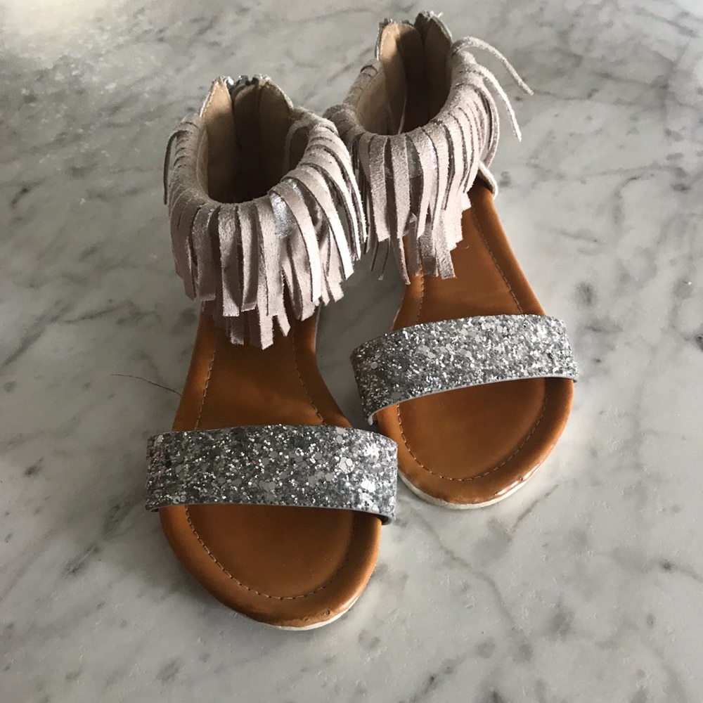 Toddler girls fringe sandals